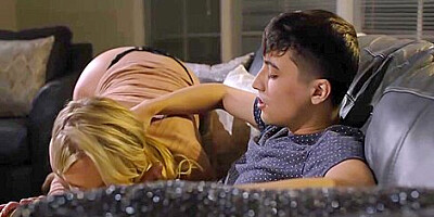 Ricky Spanish And Rachael Cavalli In Gets Fucked On Leather Couch