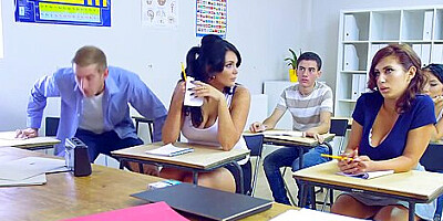 Jordi El Nino Polla, Emma Leigh And Ashley Downs In Skinny Dude Hooks Up With Milfs