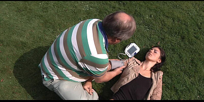 Skinny tall teen 18+ tricks old codger for fuck