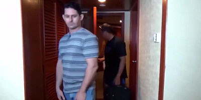 Real Amateur Thai Wife Gets Her Usual Quickie Fuck