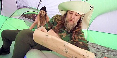 I Met A Nymhpo Hiker Who Wants Anal! - Angel Youngs