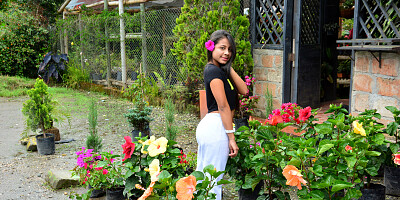 Maria Antonia Alzate picked up and fucked by Alex Moreno