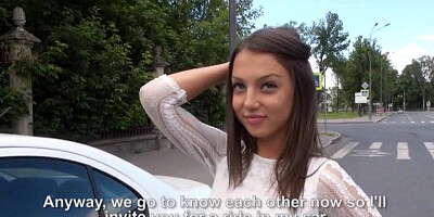 Foxy Di anal stuffed in a car outdoor