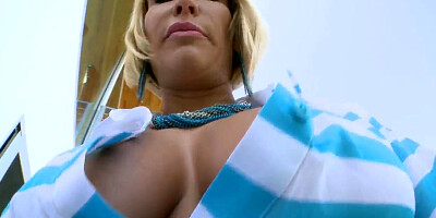 Melanie Monroe shows butt and gets it licked