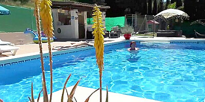 Jojo Robinson Jojo Seduces A Young Man At The Hotel Pool - Teaser Video