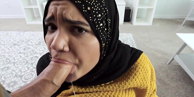 Arab Girl Gets 1000 Bucks For A Bj With Naudi Nala And Danny Mountain