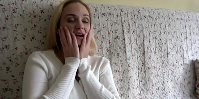Amateur Swapped Blonde Persuaded for Morning Sex
