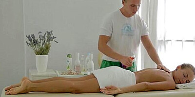 Erotic Oil Massage Turns Into Good Intense Fucking