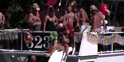 Tanned Hottie Girls Dancing Stripping Off Their Bikinis