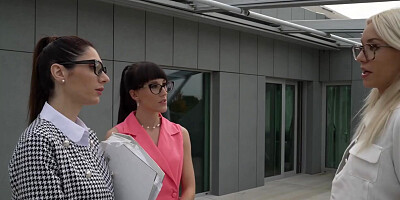 Vanessa Bruni & Helena Valle - Perverted Secretaries