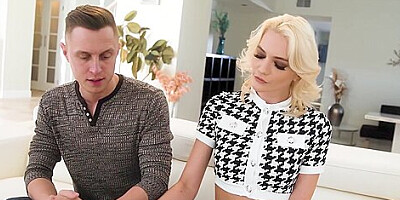 Dee Williams And Kenna James - Dude Fucking His Wife In Front Of Milf Stepmom