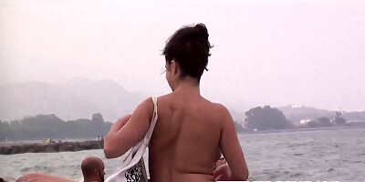 Public Nude Beach Amateur Close-Up Nudist Pussy Video