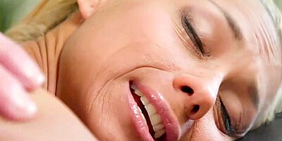Veronica S And Veronica Leal In Sexual Doggystyle
