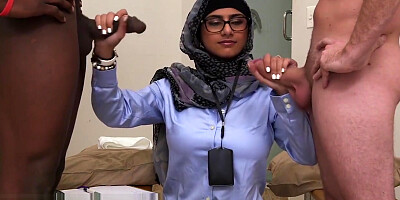 Arab Mia Khalifa Compares Big Black Cock to White Penis