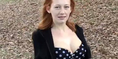 Alana Smith Getting Off - British teenage vagina in the park