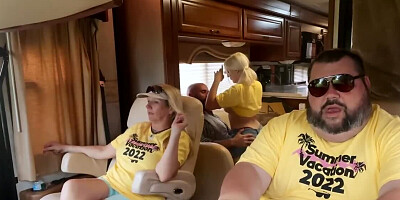 Blonde girl Gia OhMy pays for a ride with her wet pussy