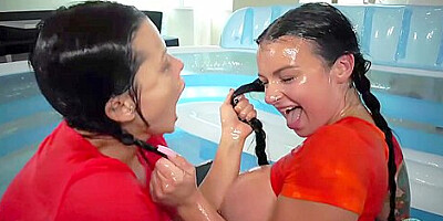 Payton Preslee And Nadia White In Oily Lesbians And Fucking Like Theres No Tomorrow