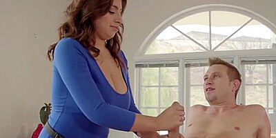 Ella Knox In Heavy Tits With Sneaky From