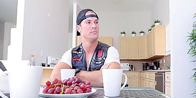 Melanie Moon And Mia Khalifa In Busty Is Cumming For Dinner With Her Stepmom