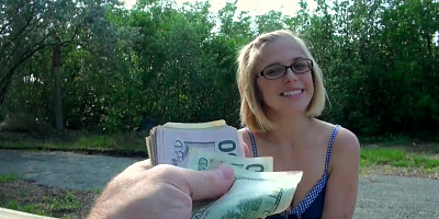 Penny Pax undress her beautiful body in a sexy way