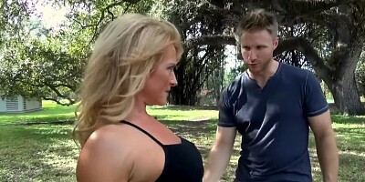 Mature Hunter - Cling To That Arse 1 - Amanda Verhooks