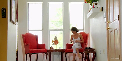 Jenni Lee is stretching her muscles before hardcore sex