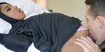 Black Muslim Teen 18+ Gets Her Pussy Filled With Cum By A Bwc
