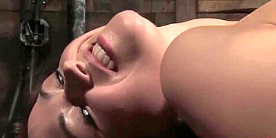 Sindee Jennings In Hairy Squirter Rough Machine Had Intercourse