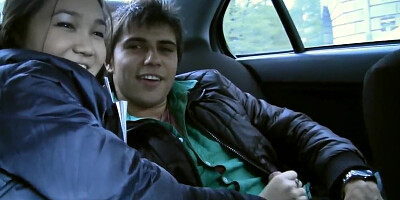 Heidi,Kathy,Rene and Yiki enjoy in the car