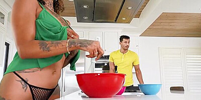 Prankish Black Teen 18+ Hot Porn Video - Alex Jones, Leah Michelle And Skyla Sun
