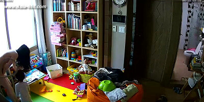 Hackers use the camera to remote monitoring of a lover's home life.454