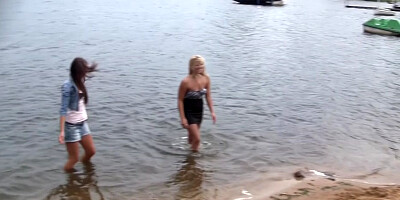 Autumn & Grace & Bianca & Olie & Savannah in group sex with nude students 18+ in the outdoors