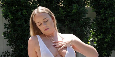 Curvy blonde shows off the goods before oral and doggy