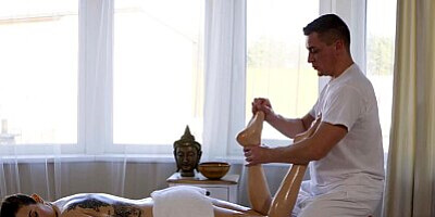 Massage Rooms Tattooed Italian brunette Marica Chanelle oily fuck session