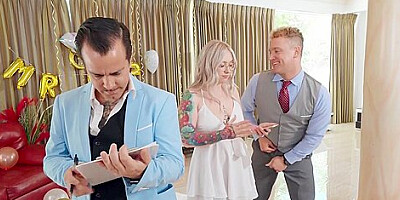 Alexis Fawx, Van Wylde And September Reign - Filthy 3some With And