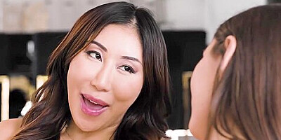 Strapon Anal Fuck Of By Manhandling Lesbian - Nicole Doshi And Maya Woulfe