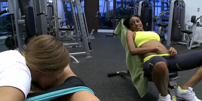 Amazing threesome in the gym feat. Gigi