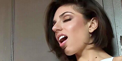 Calls Up Stepsis For Help - Ash Hollywood And Holly Wood