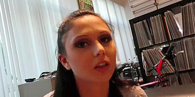 Marie S And Ariana Marie - Cute Ariana Dirt