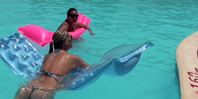 Aprilia & Lexxis & Zuzka in lesbians having sex in the vacation porn video