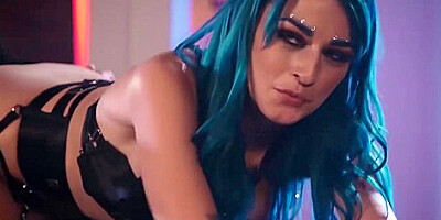 Loves That Big Dick Sliding In & Out - Jewelz Blu