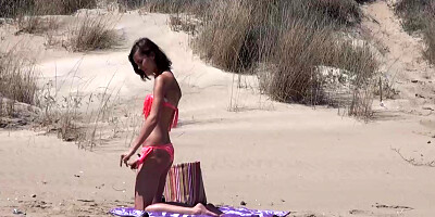 Beach Dogging! Ainara fucks a and a couple join the fun