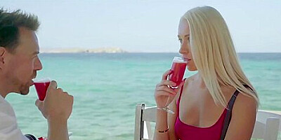 Beauty Angelika Grays Is Gaped In Paradise