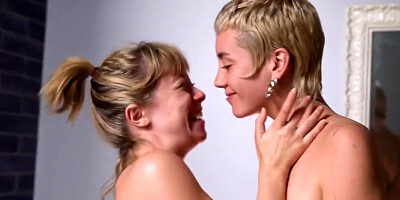 Jordan & Taylah Amateur Lesbian Sex