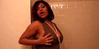 Black BBW in bathroom stripping and dancing