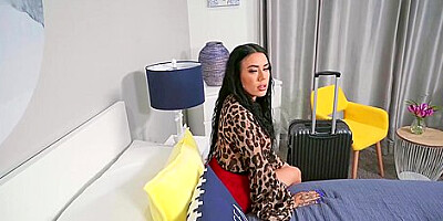 Keiran Lee And Lacey Jayne - Lustful Milf Deepthroats Huge Cock In Ho