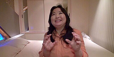 五十路のみちこさんは性欲上昇中で生ハメ求めちゃう