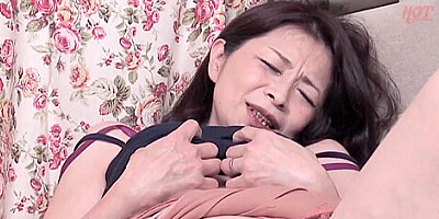 01E2211-Picking up and caressing a first-class celebrity matu01E2211-