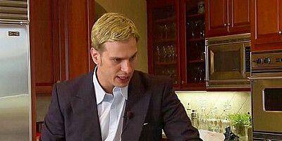 Julia Ann - Has Tight Lips And A Gaped Hole