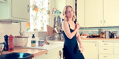 Fucking Your Friends Hot Step mom - Mona Wales